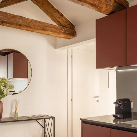 Sant'aponal Cozy With Balcony R&r Venice