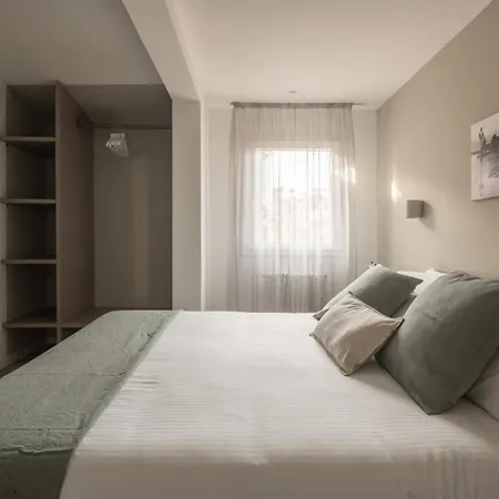 Sant'aponal Cozy With Balcony R&r * Venice