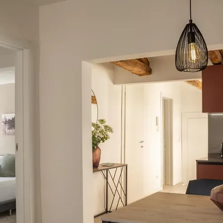 Apartment Sant'aponal Cozy With Balcony R&r Venice