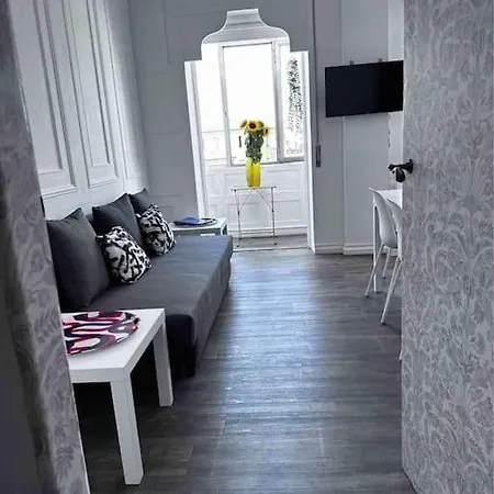 Appartamento Modern, Contemporary Flat-15 Minutes To Venice Mestre