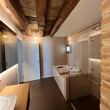 Luxury - Private Jacuzzi And Design Apartment Venice