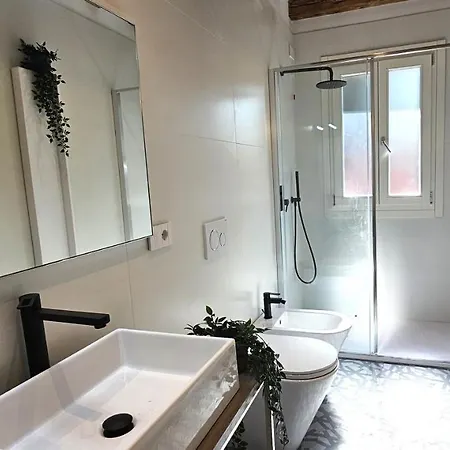 Cozy Small With Private Garden Lejlighed