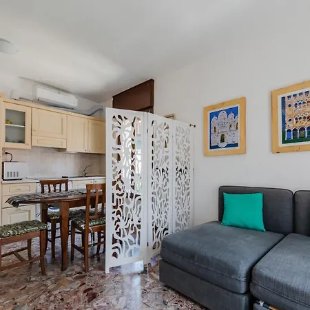 Apartment Venezia- S. Lucia Train Station Lovely Apartment! *