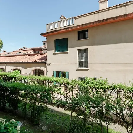 Venezia- S. Lucia Train Station Lovely Apartment! * Venice