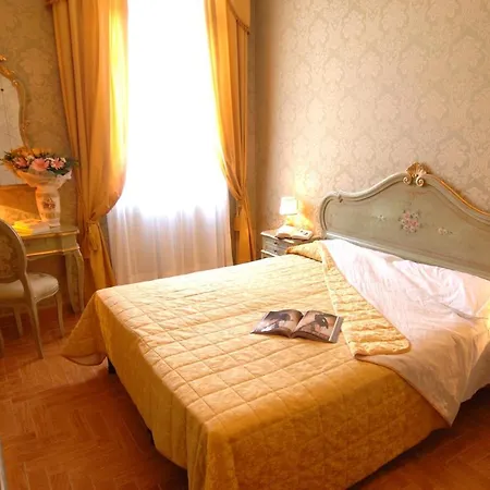 Hotel Canal & Walter 3*