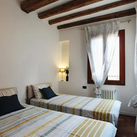 Apartment Domus Biennale, Modern In Centre. Venice