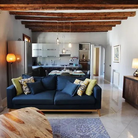 Apartment Domus Biennale, Modern In Centre. *