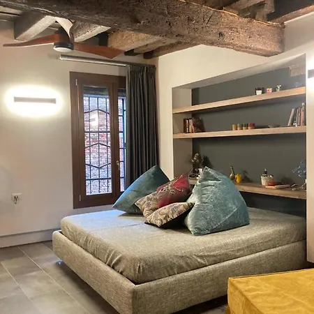 Ca'zanon Apartment *
