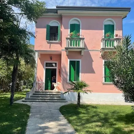 Villa Delle Palme *