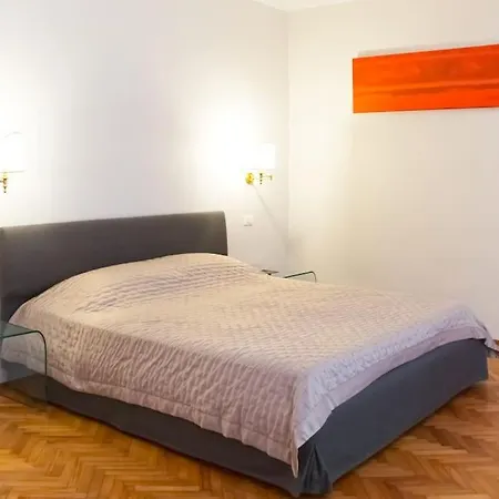 Apartment Palazzo Alvera Grand Canal