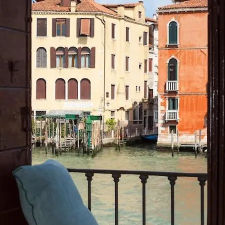 Apartment Palazzo Alvera Grand Canal Venice