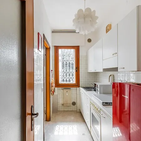 Apartment Kris- Bright With Parking! Mestre
