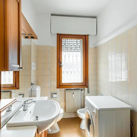 Apartment Kris- Bright With Parking! Mestre