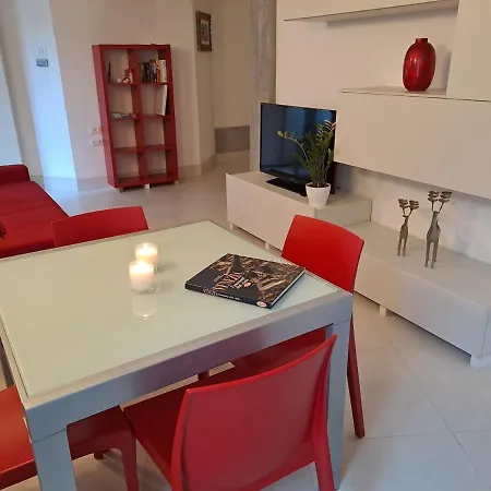 Ca' Priuli 2 Apartment *