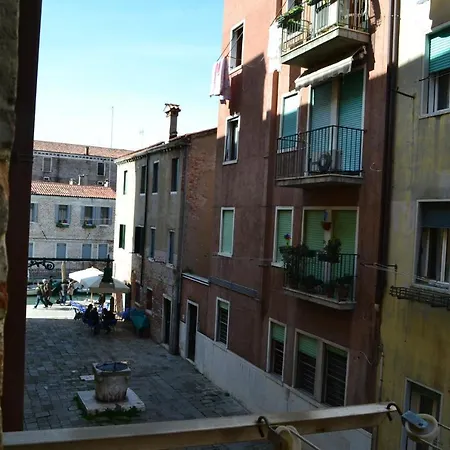 Apartment Domus Dea Venice