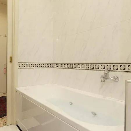 Apartment Domus Dea Venice