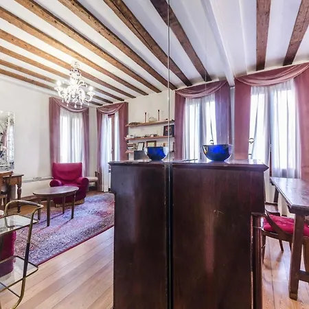 Biennale Apartment *