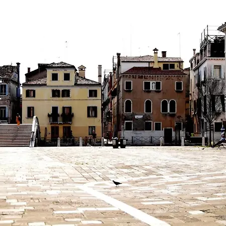San Lorenzo Garden Apartment