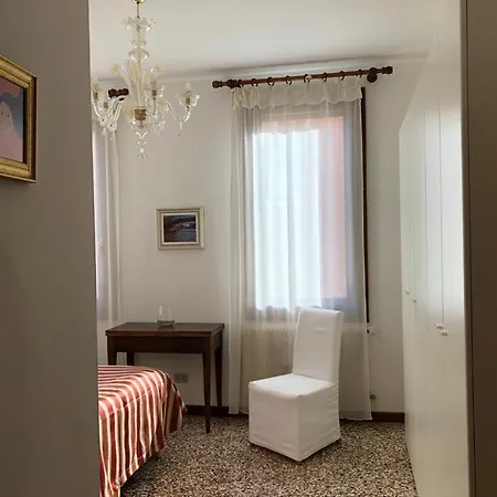 San Lorenzo Garden Venice