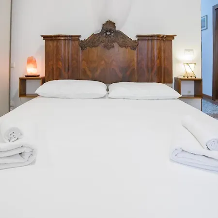 Gozzi House - Comoda Casa - Free Parking - Easy To Venice! *