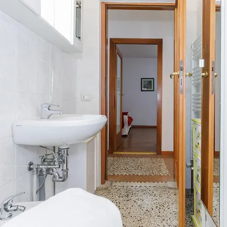 Gozzi House - Comoda Casa - Free Parking - Easy To Venice! Appartamento
