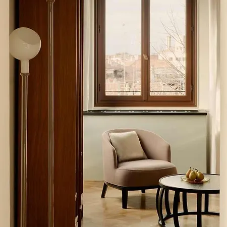 Aman Hotel 5*
