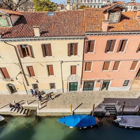 Apartment La Casa Di Hubert De Givenchy - Dimora Italia *