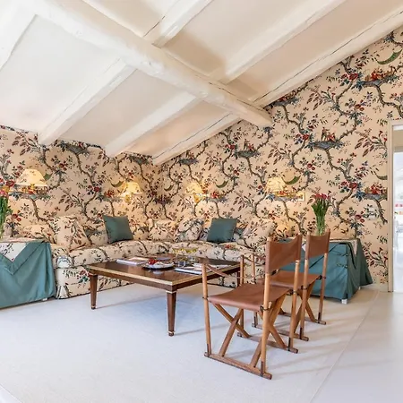 Apartment La Casa Di Hubert De Givenchy - Dimora Italia *