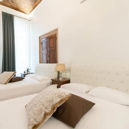 Apartment Luxury Palace 3 By Wonderful Italy