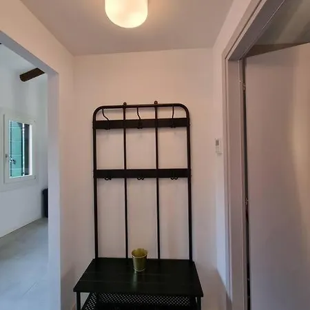 S. Giacomo Da L'orio Apartment