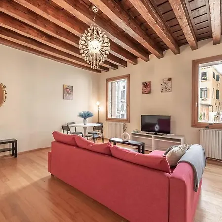 Apt With Amazing View - San Marco Apartment *