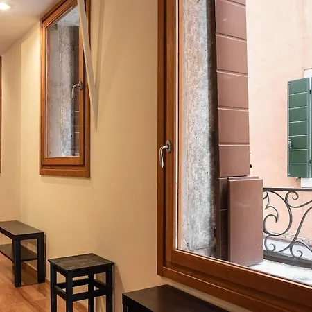 Apt With Amazing View - San Marco Apartment *