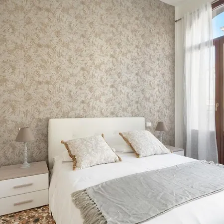 Apartment Accademia Charm By Wonderful Italy *