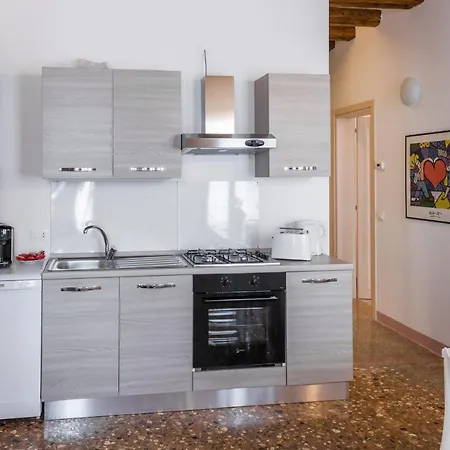 Apartment Accademia Charm By Wonderful Italy Venice