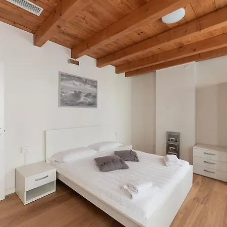 Dimora Acquamarina Venice