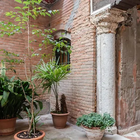 Apartament Palazzo Dolfin - Piazza San Marco Lovely