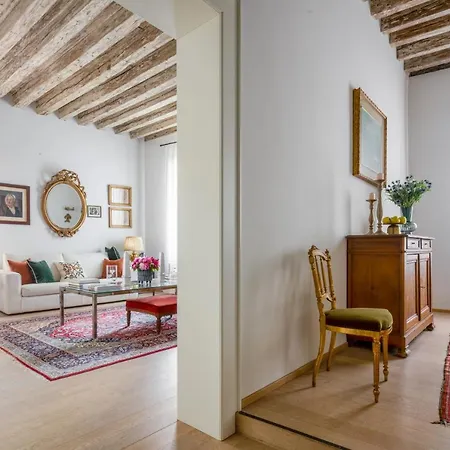 Miracoli With View On The Canal R&r Apartment *