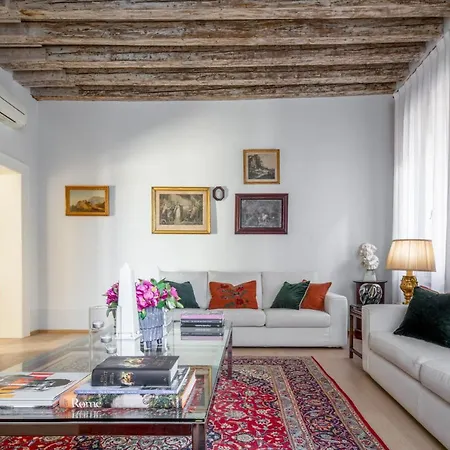Miracoli With View On The Canal R&r Venice