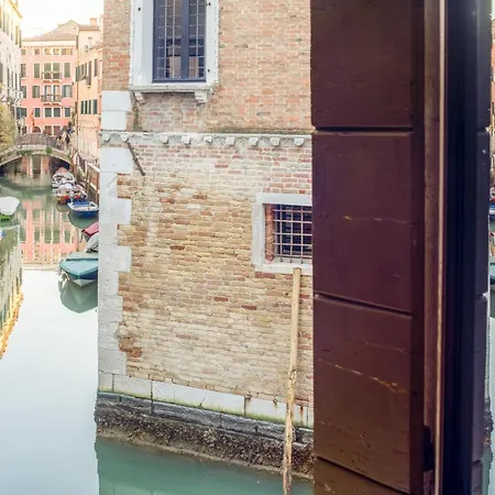 Miracoli With View On The Canal R&r *