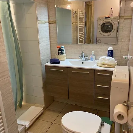 Superior Apartment *