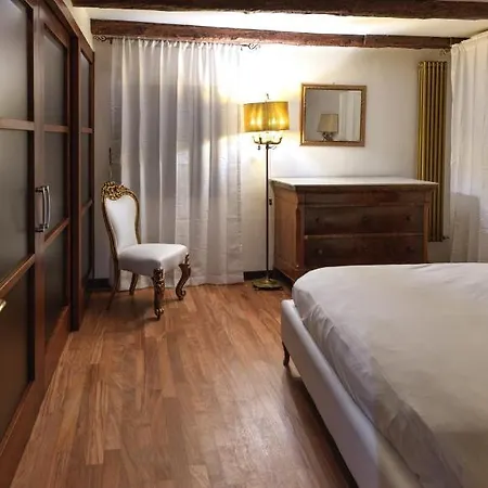 Lalux Apartment