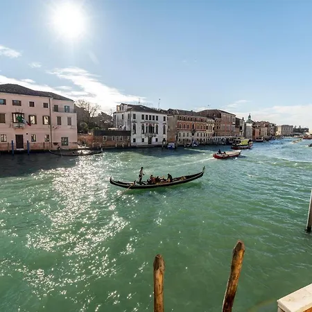 Ca' De Le Colonne - Luxury Grand Canal View Apartment