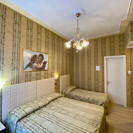 Bridge Hotel