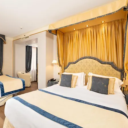 Hotel A La Commedia 4*