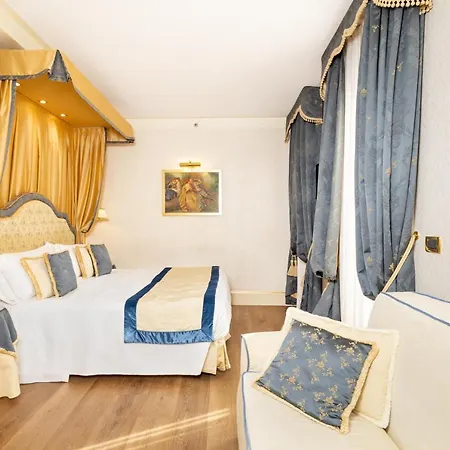 A La Commedia Hotel 4*