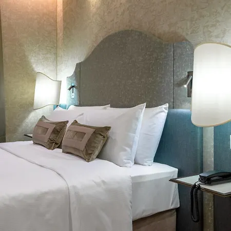Acca Hotel 3*
