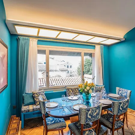 Apartment Dimora San Trovaso Enchanting Four-bedrooms Venice