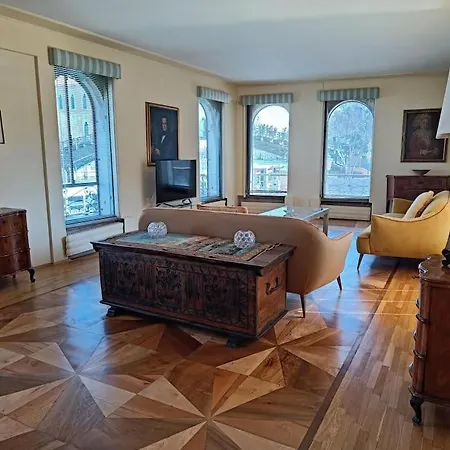 Palazzo Querini Accademia Apartment *