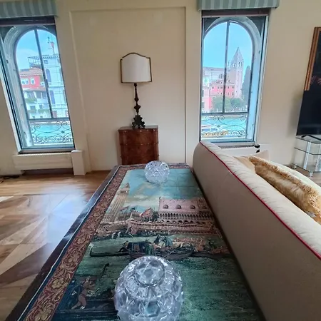 Palazzo Querini Accademia Apartment Venice