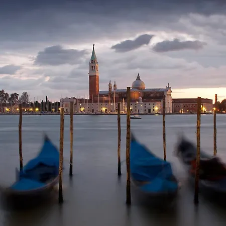 Apartment At 1 Minute From San Marco Square *